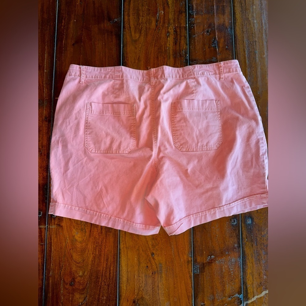 GUC BANDOLINO SHORT size 18W